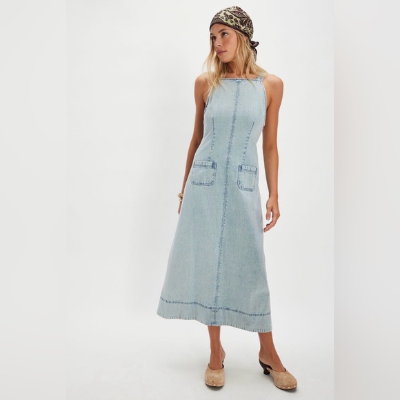 Free People Dresses & Skirts - Free People Dex Denim Midi Dress in Bleachout size Medium NWT
